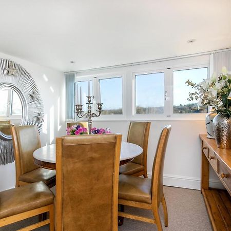 The Sky Penthouse Apartment Winchester Bagian luar foto