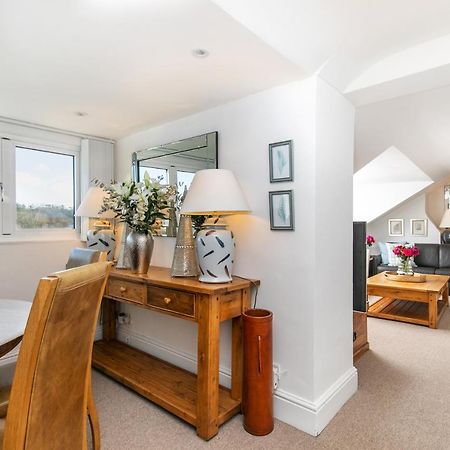 The Sky Penthouse Apartment Winchester Bagian luar foto