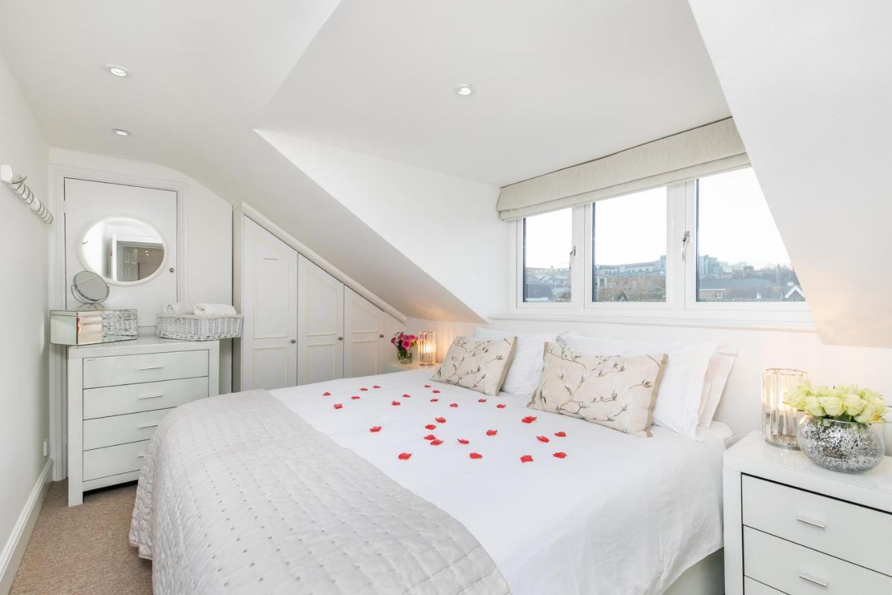 The Sky Penthouse Apartment Winchester Bagian luar foto