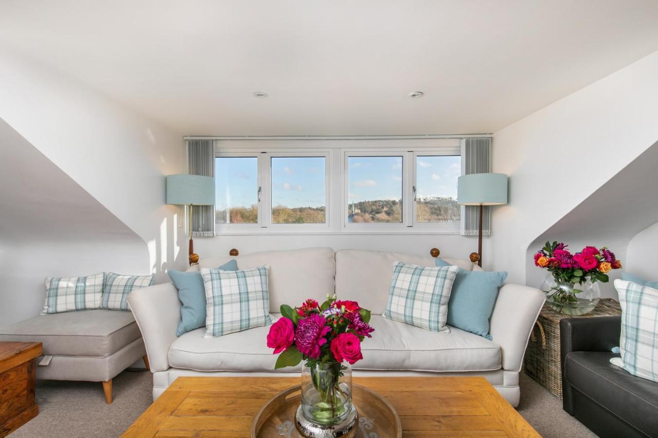 The Sky Penthouse Apartment Winchester Bagian luar foto