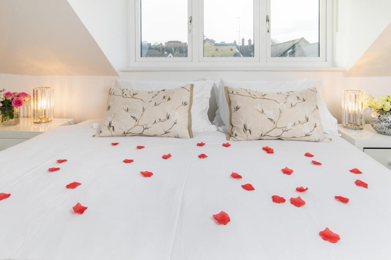 The Sky Penthouse Apartment Winchester Bagian luar foto