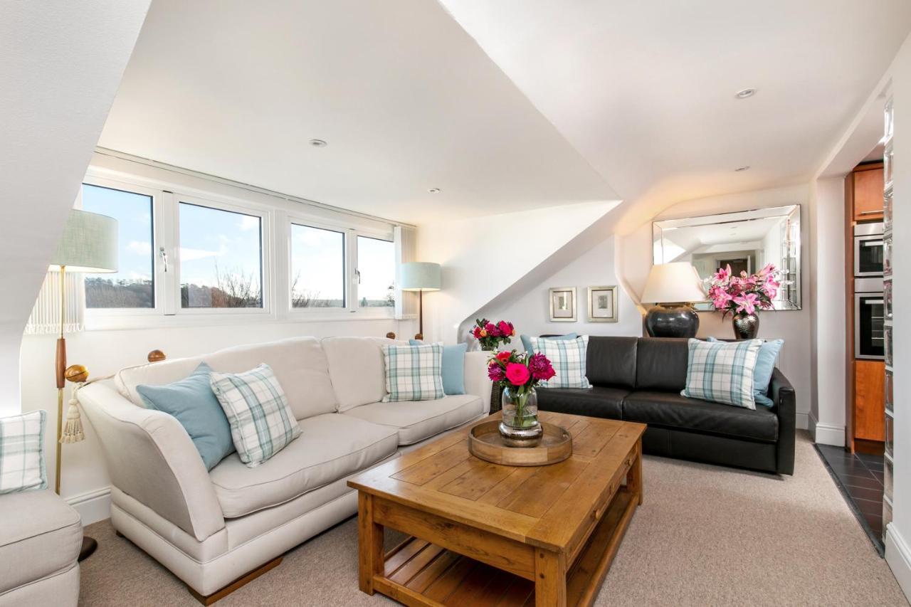 The Sky Penthouse Apartment Winchester Bagian luar foto