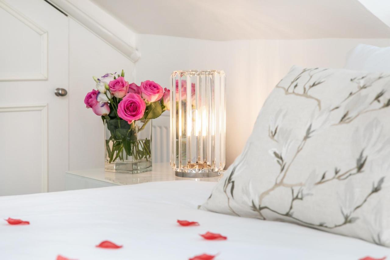 The Sky Penthouse Apartment Winchester Bagian luar foto